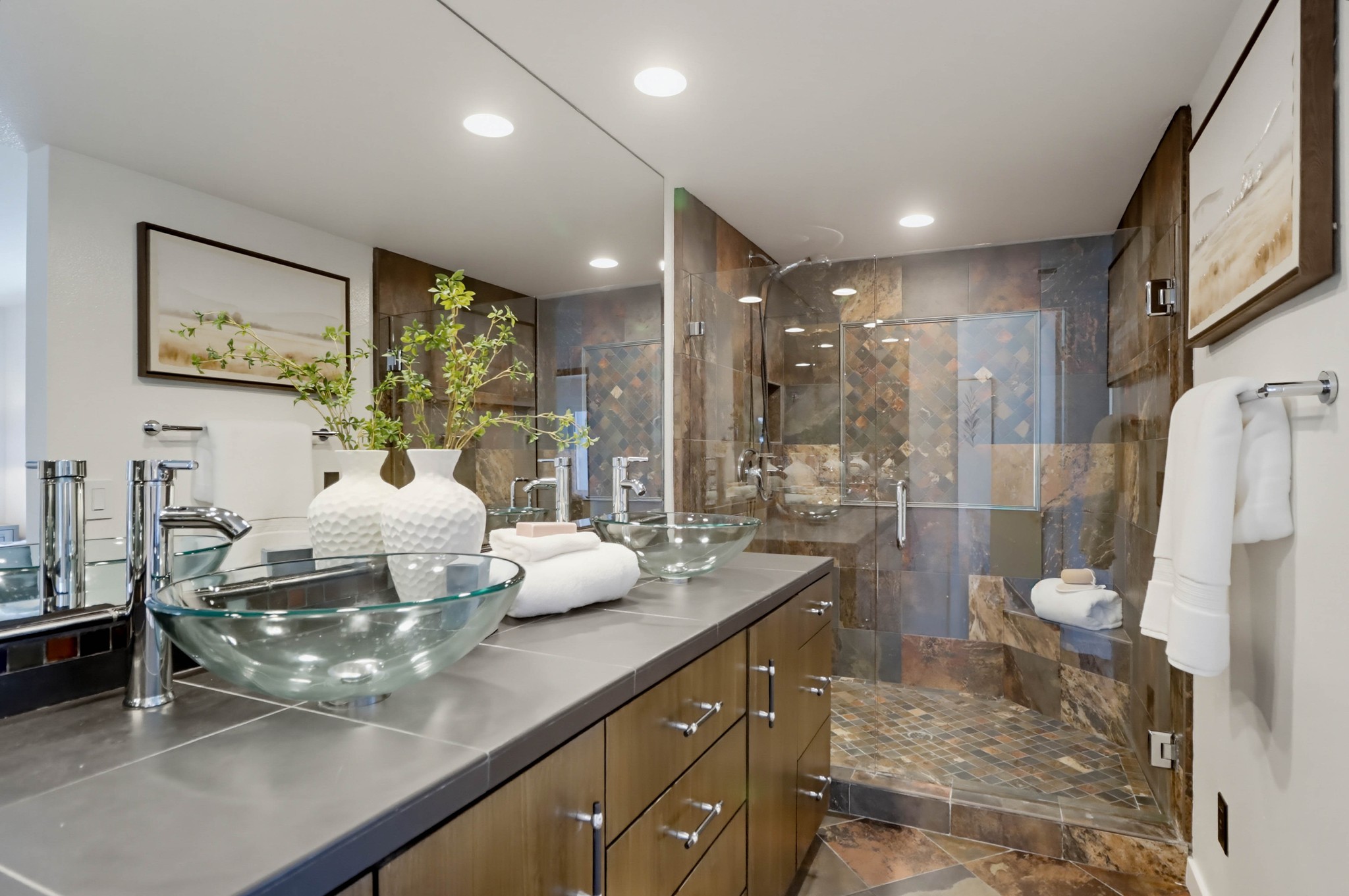 Virtual tour photo 45 of 52 for 857 America Way