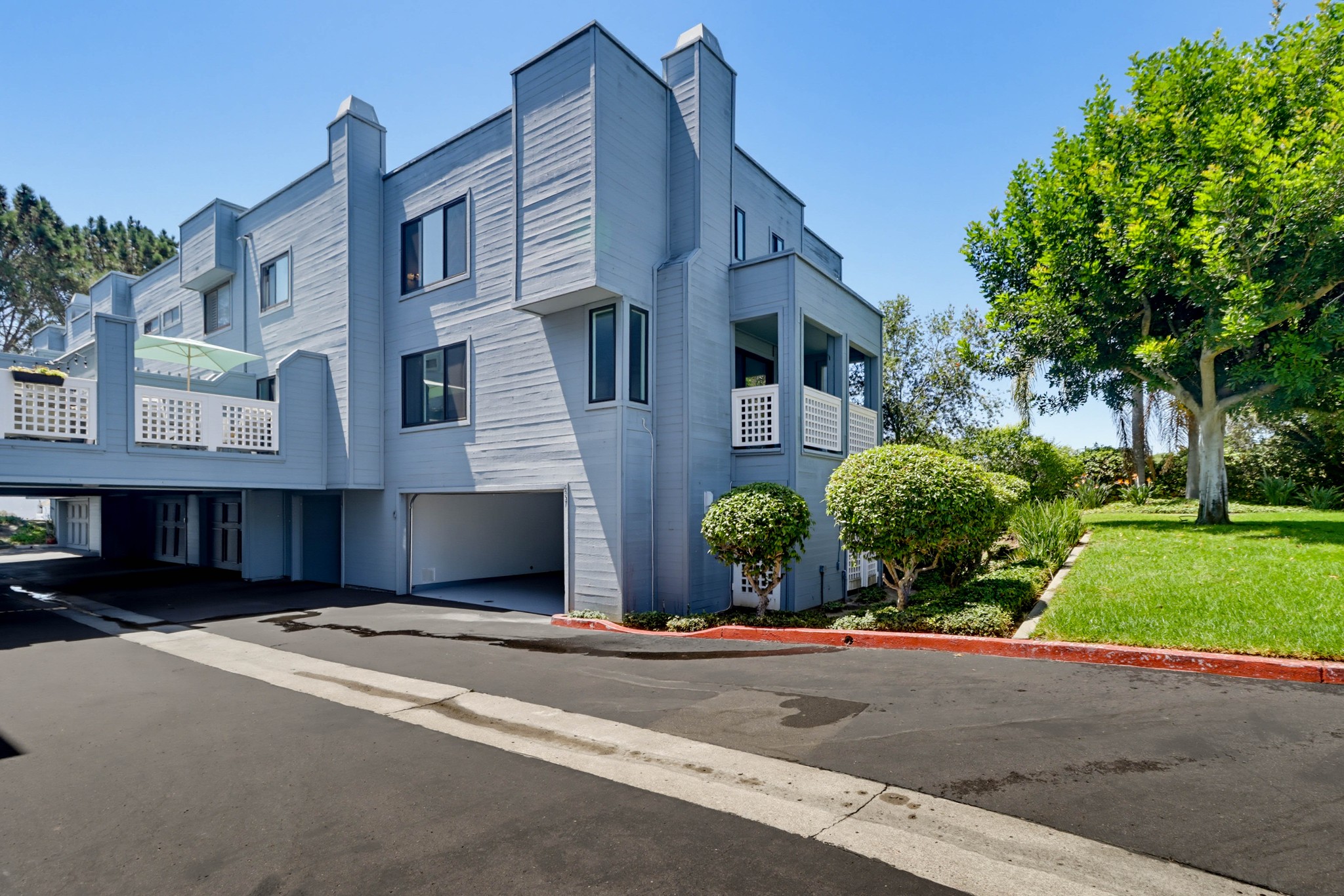 Virtual tour photo 50 of 52 for 857 America Way