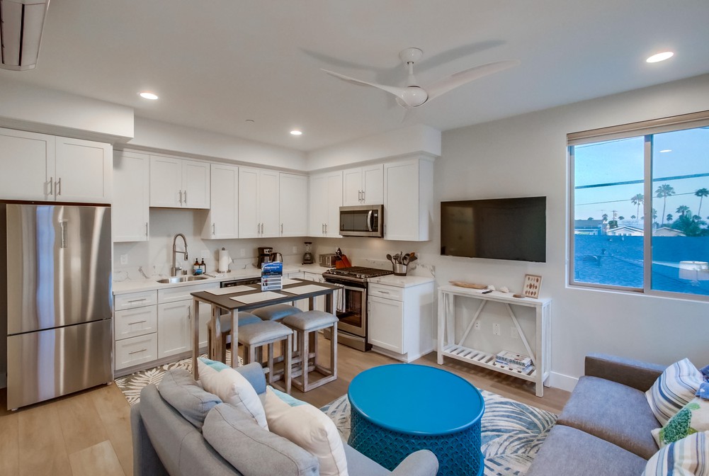 Virtual tour photo 13 of 43 for 857 Sapphire St