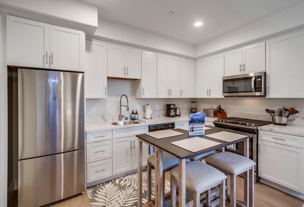 Virtual tour photo 18 of 43 for 857 Sapphire St