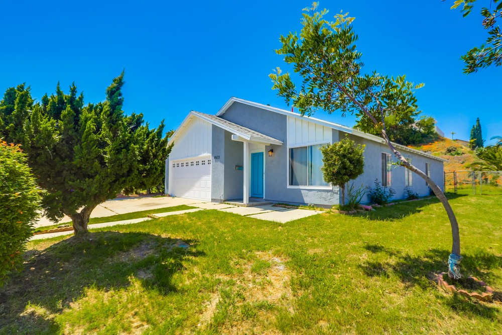 Virtual tour photo 3 of 32 for 8572 Miguel Vista Pl
