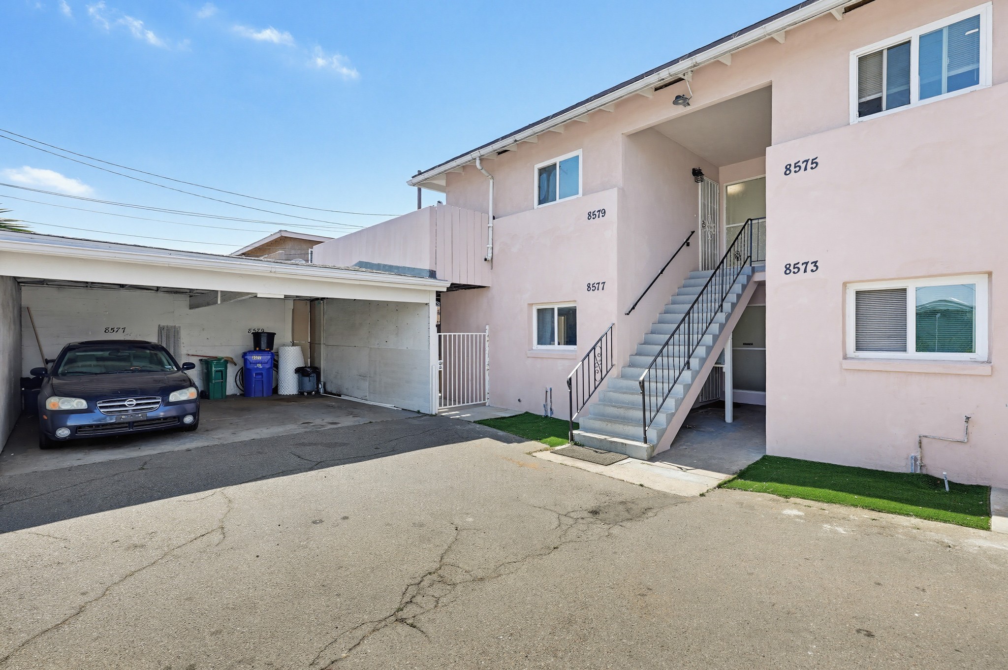 Virtual tour photo 16 of 115 for 8573-79 Glenhaven St