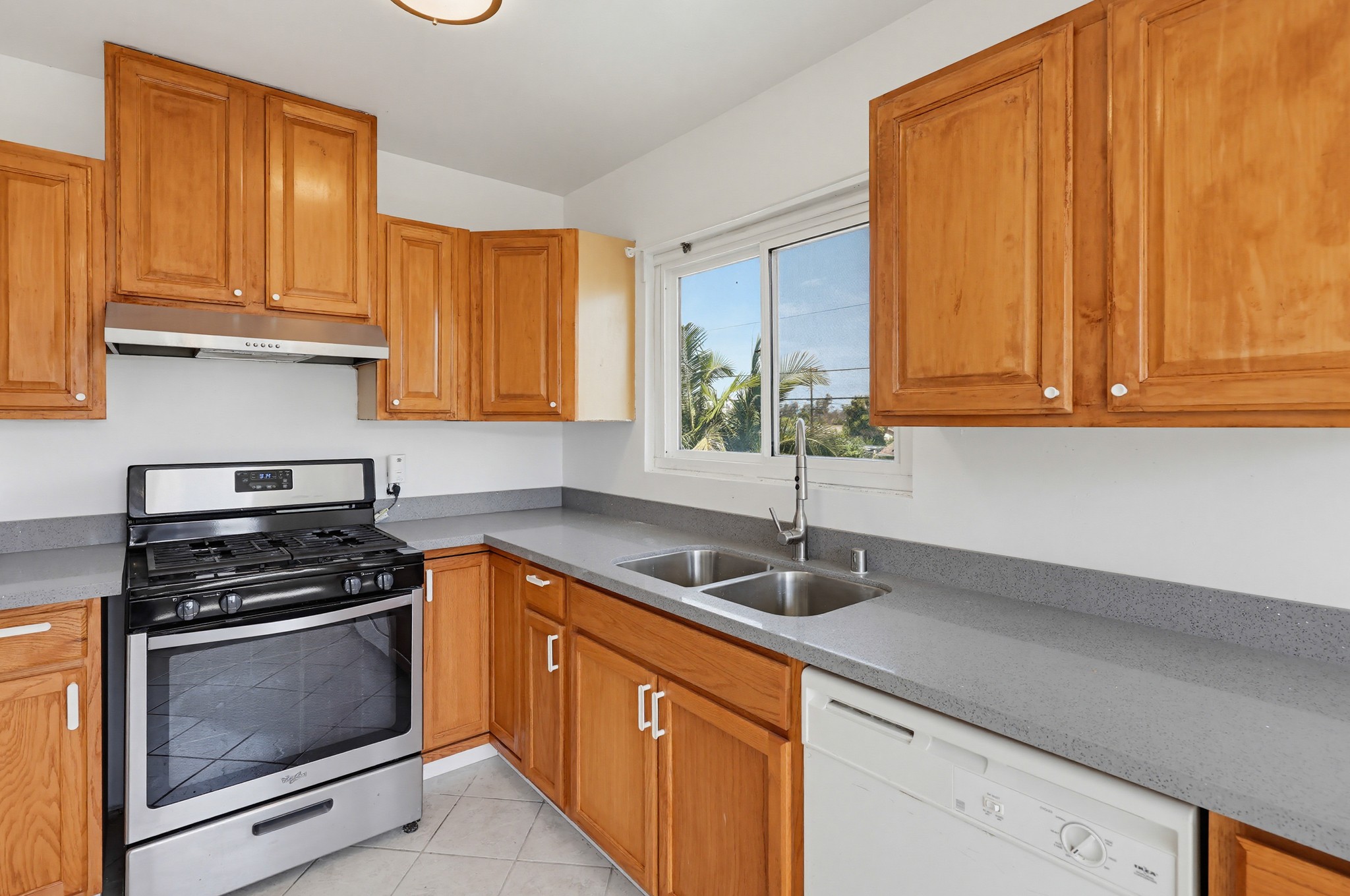 Virtual tour photo 48 of 115 for 8573-79 Glenhaven St