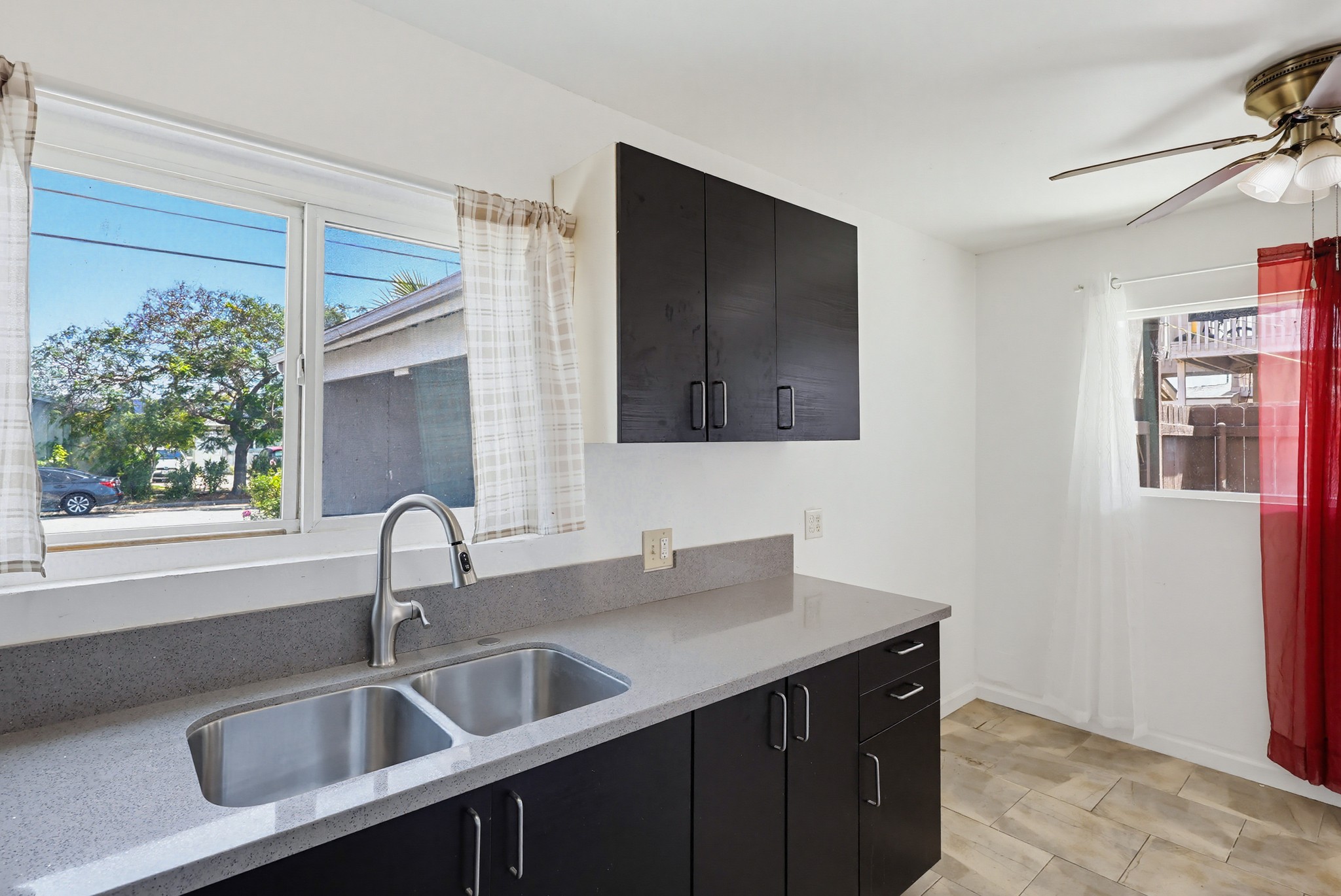 Virtual tour photo 82 of 115 for 8573-79 Glenhaven St