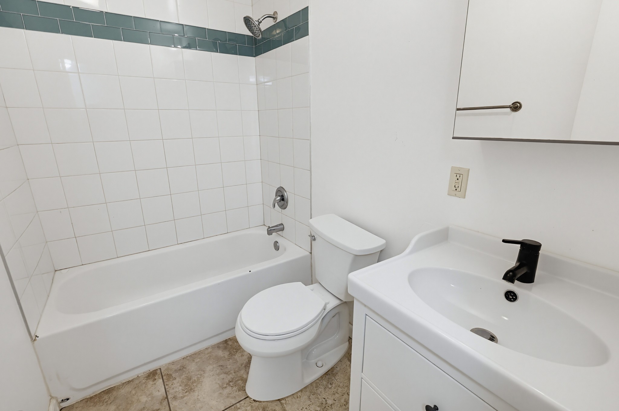 Virtual tour photo 91 of 115 for 8573-79 Glenhaven St