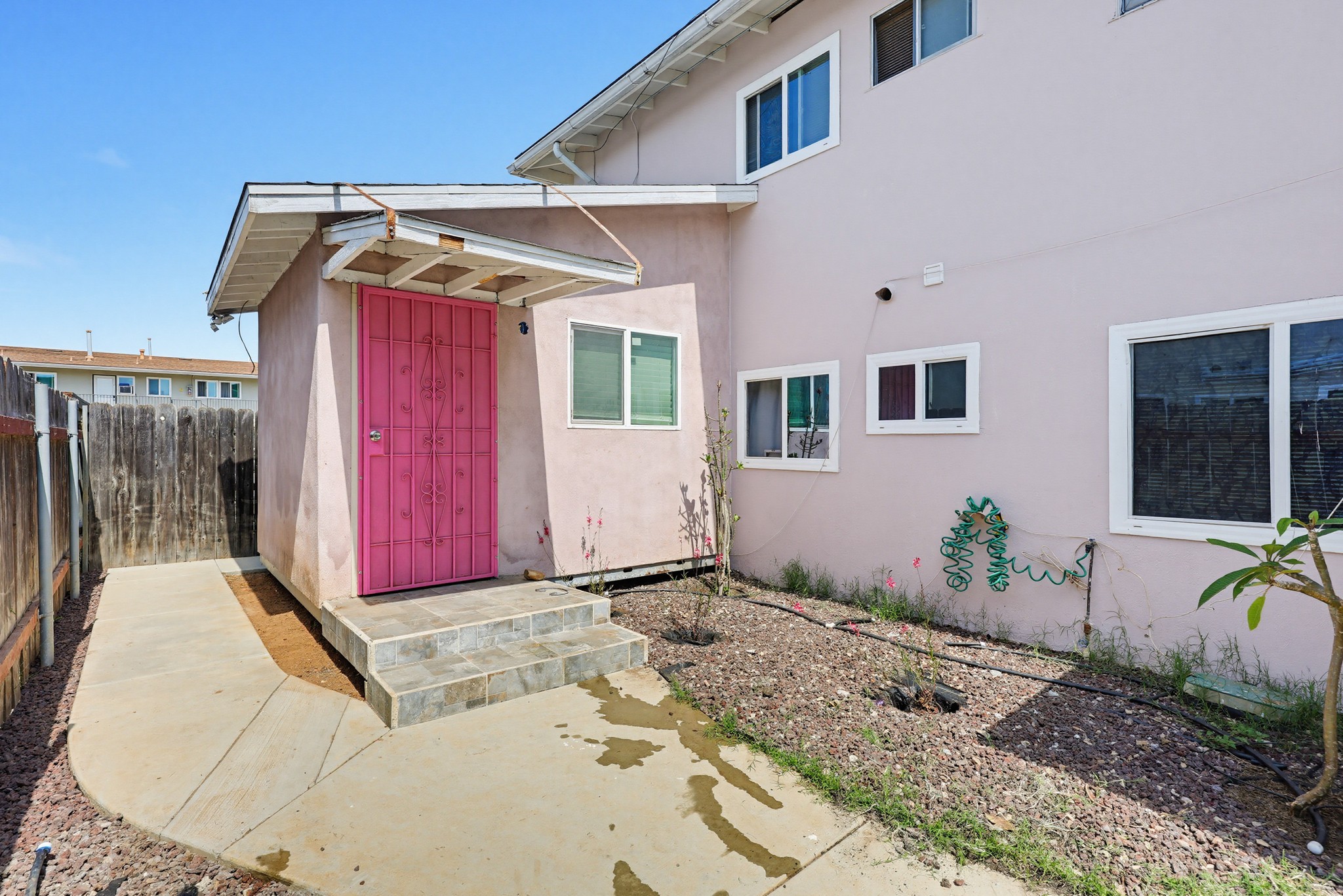Virtual tour photo 110 of 115 for 8573-79 Glenhaven St