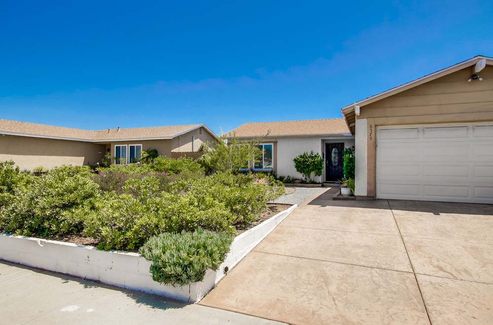 Virtual tour photo 3 of 36 for 8575 Covina St