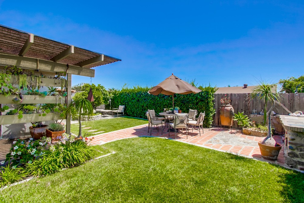 Virtual tour photo 34 of 36 for 8575 Covina St