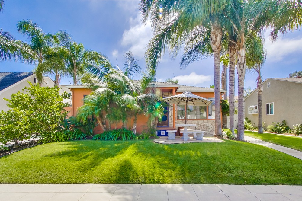 Virtual tour photo 1 of 44 for 859 Beryl Street