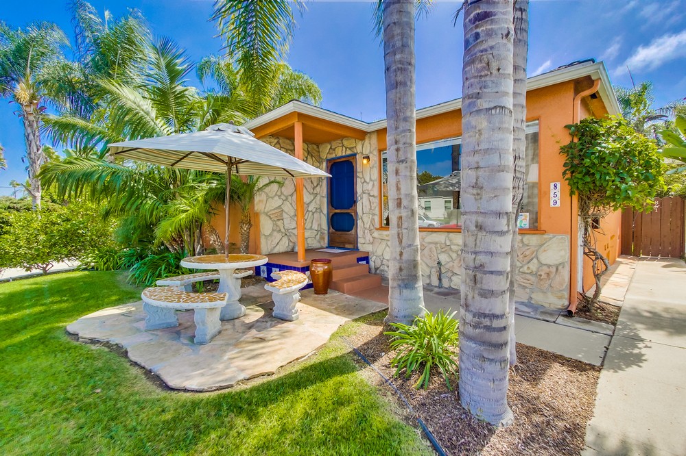 Virtual tour photo 5 of 44 for 859 Beryl Street