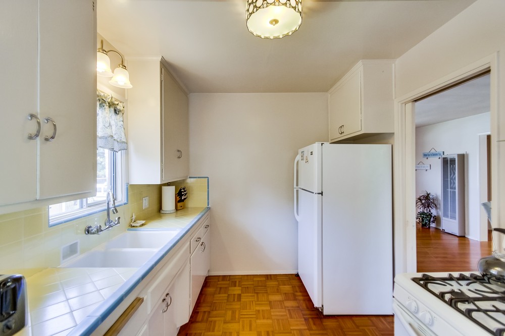 Virtual tour photo 21 of 44 for 859 Beryl Street