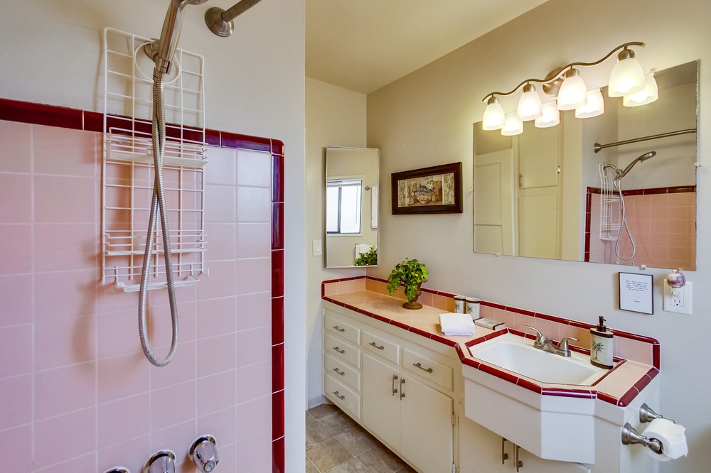 Virtual tour photo 33 of 44 for 859 Beryl Street
