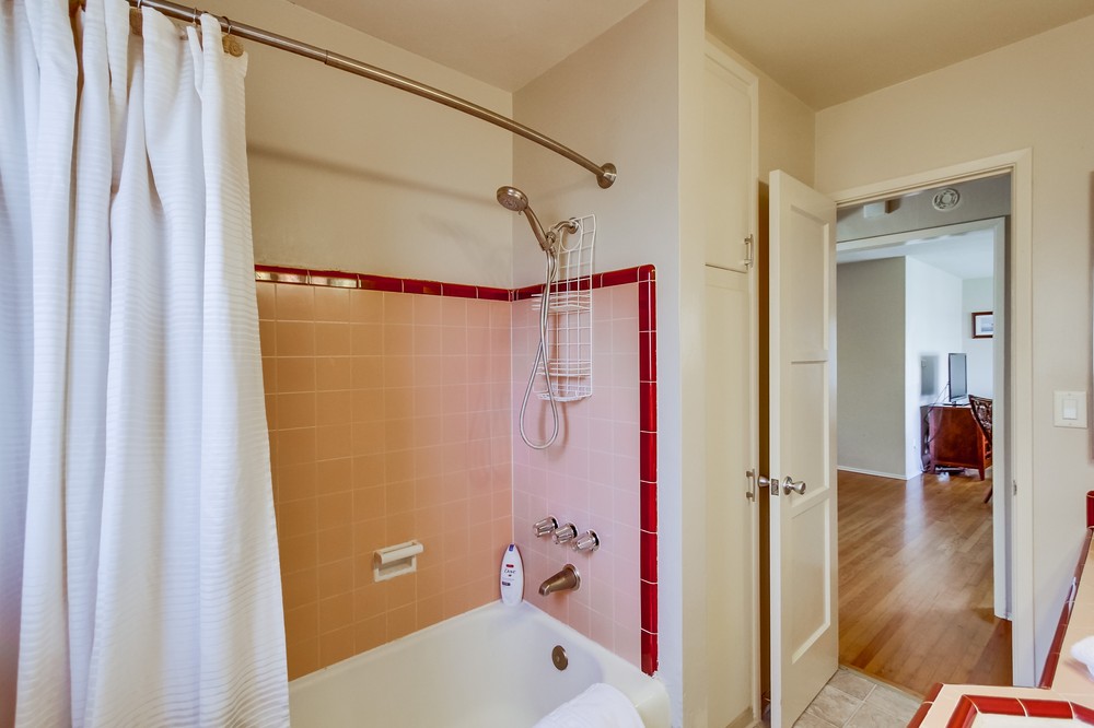 Virtual tour photo 34 of 44 for 859 Beryl Street