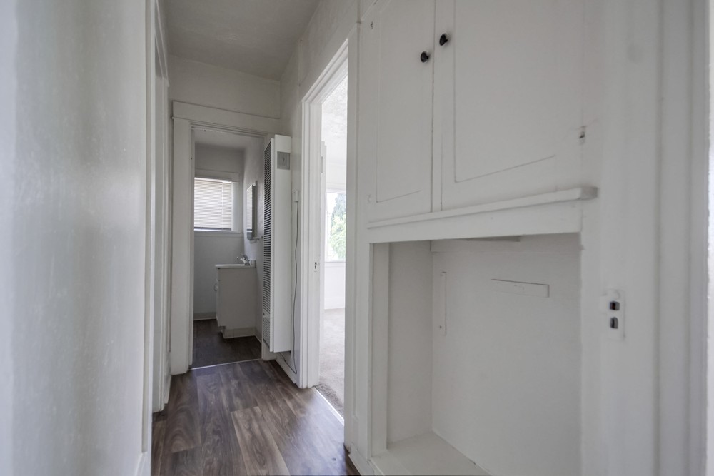 Virtual tour photo 22 of 38 for 859 Euclid Ave