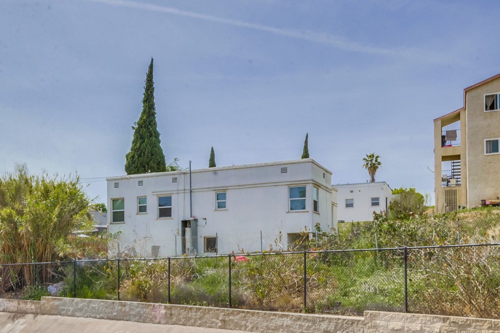 Virtual tour photo 39 of 38 for 859 Euclid Ave