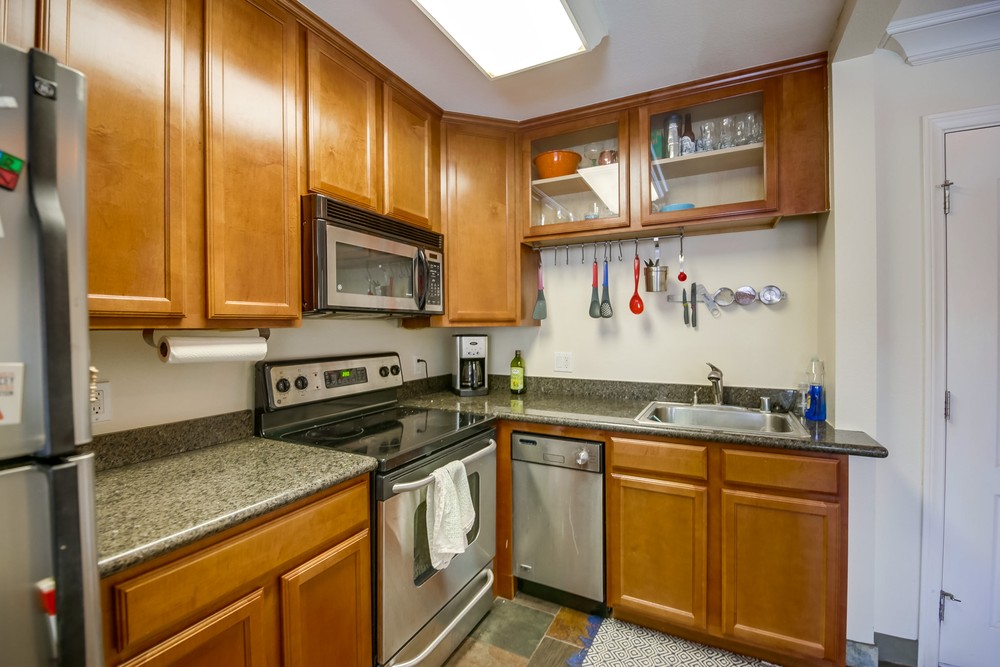 Virtual tour photo 8 of 16 for 860 Turquoise St #128