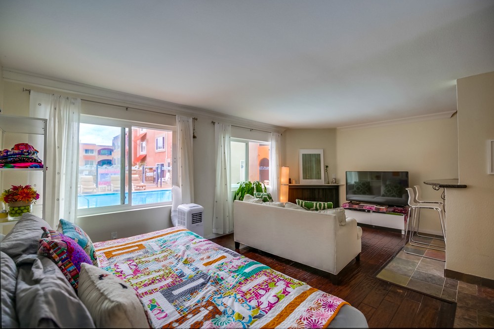 Virtual tour photo 12 of 16 for 860 Turquoise St #128