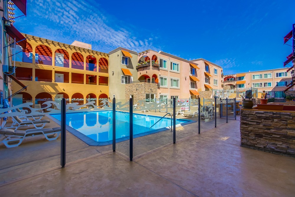 Virtual tour photo 6 of 21 for 860 Turquoise St #128