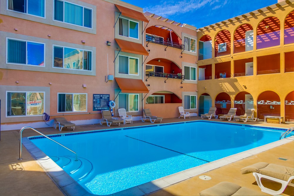 Virtual tour photo 7 of 21 for 860 Turquoise St #128