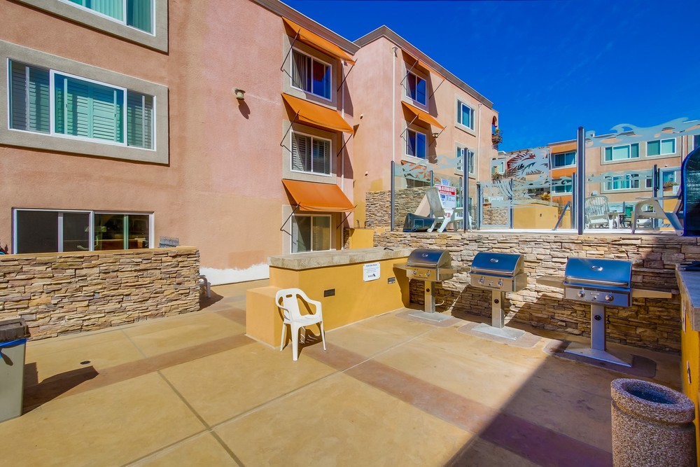 Virtual tour photo 8 of 21 for 860 Turquoise St #128