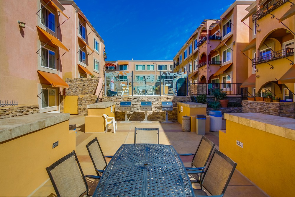 Virtual tour photo 9 of 21 for 860 Turquoise St #128