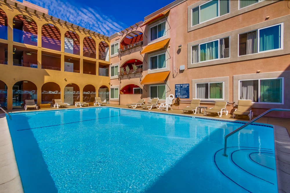 Virtual tour photo 16 of 21 for 860 Turquoise St #128