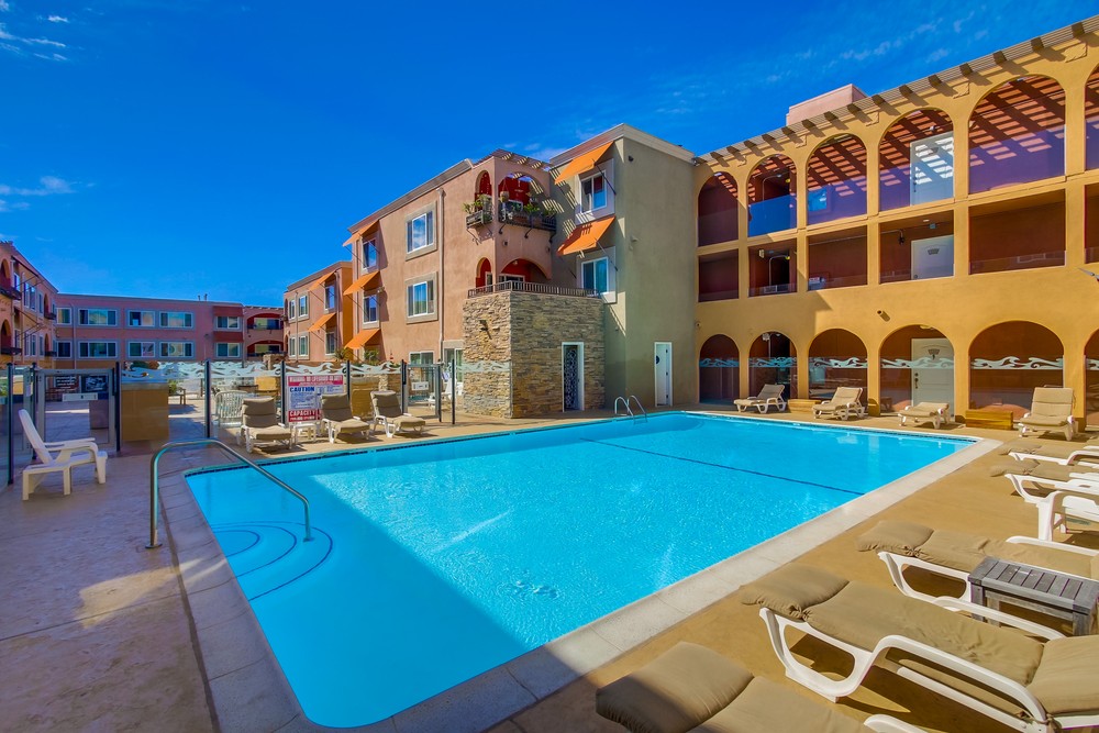 Virtual tour photo 18 of 21 for 860 Turquoise St #128