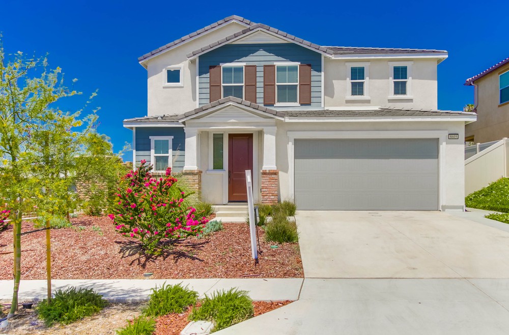 Virtual tour photo 1 of 53 for 8605 Lake Jody Dr