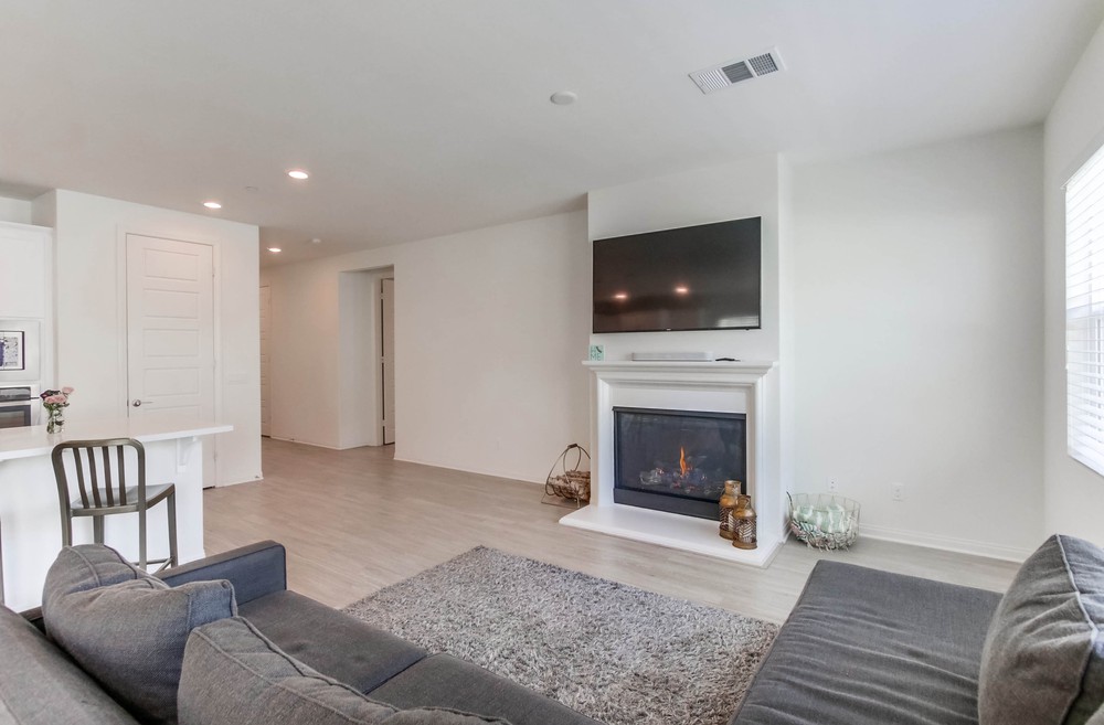 Virtual tour photo 7 of 53 for 8605 Lake Jody Dr