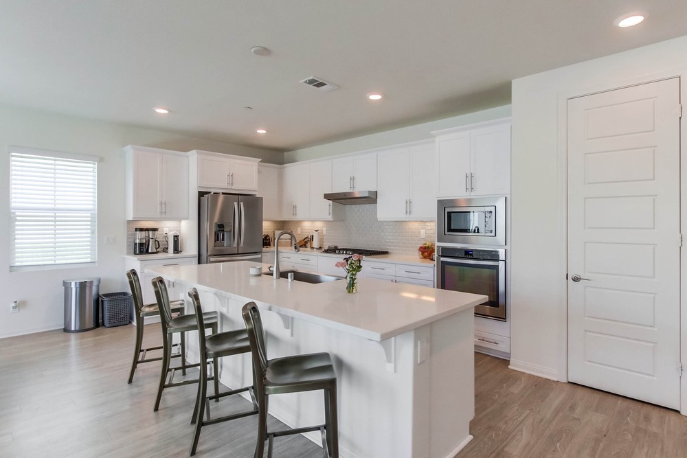 Virtual tour photo 13 of 53 for 8605 Lake Jody Dr
