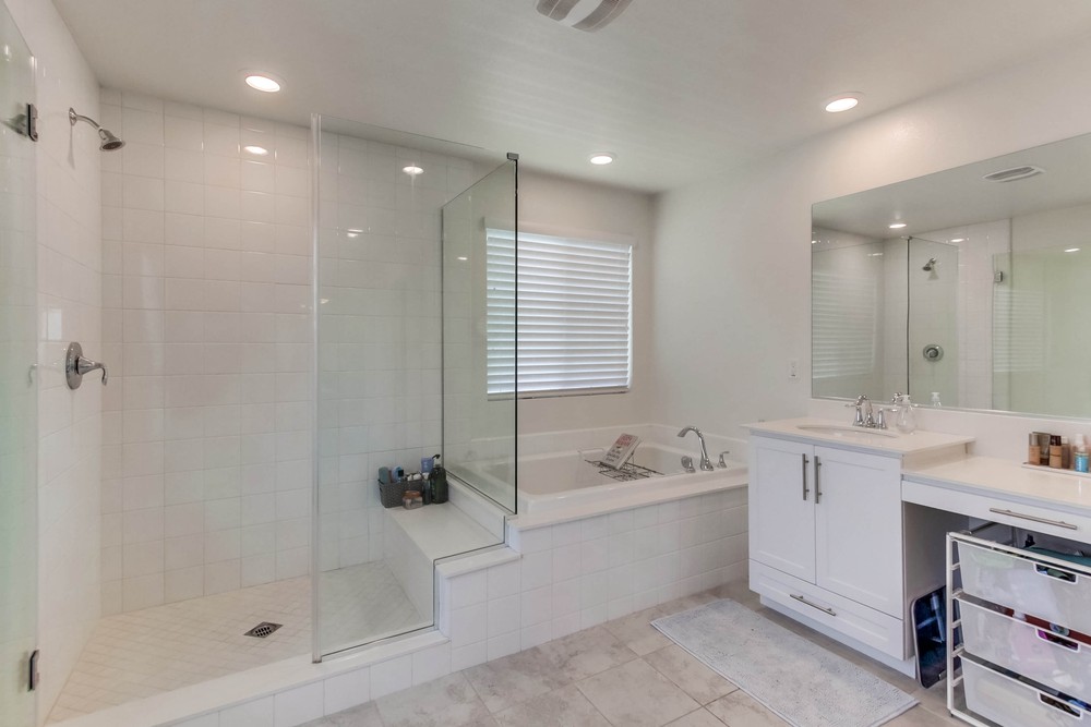 Virtual tour photo 27 of 53 for 8605 Lake Jody Dr