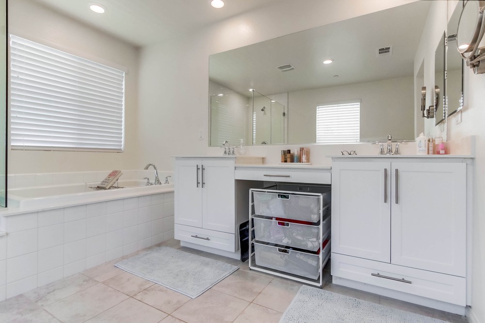 Virtual tour photo 28 of 53 for 8605 Lake Jody Dr