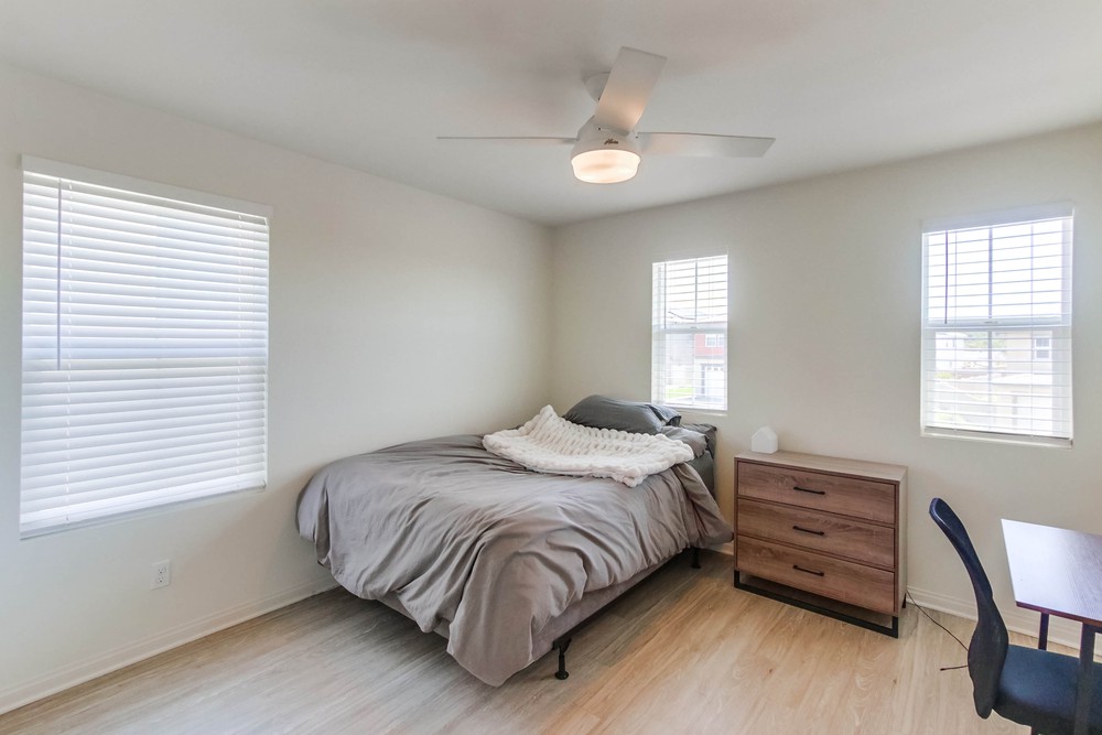 Virtual tour photo 33 of 53 for 8605 Lake Jody Dr