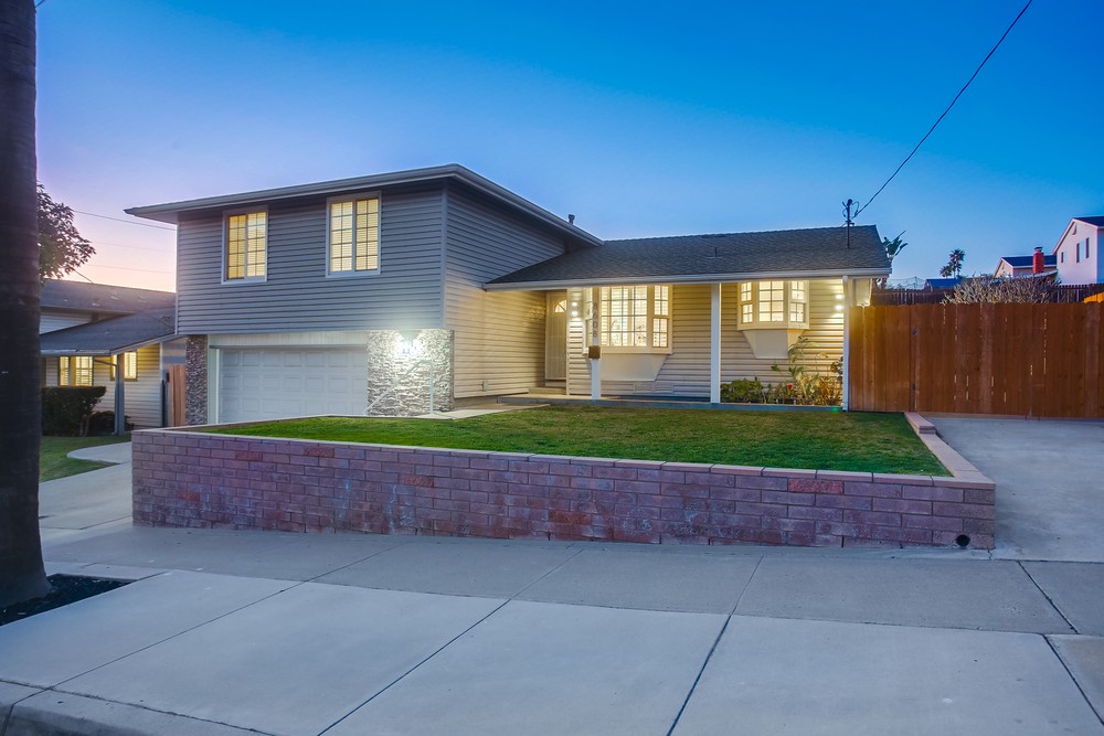 Virtual tour photo 1 of 75 for 8608 Highwood Dr