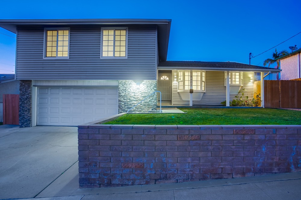 Virtual tour photo 4 of 75 for 8608 Highwood Dr
