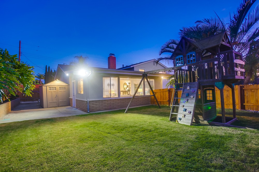 Virtual tour photo 12 of 75 for 8608 Highwood Dr