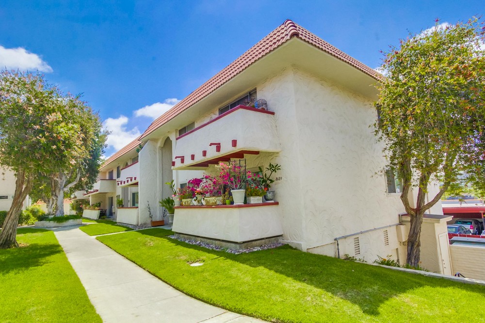 Virtual tour photo 4 of 38 for 8609 Lake Murray Blvd