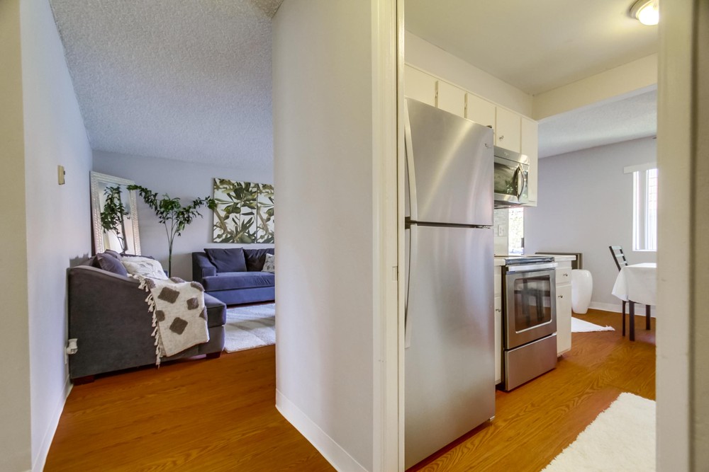 Virtual tour photo 8 of 38 for 8609 Lake Murray Blvd