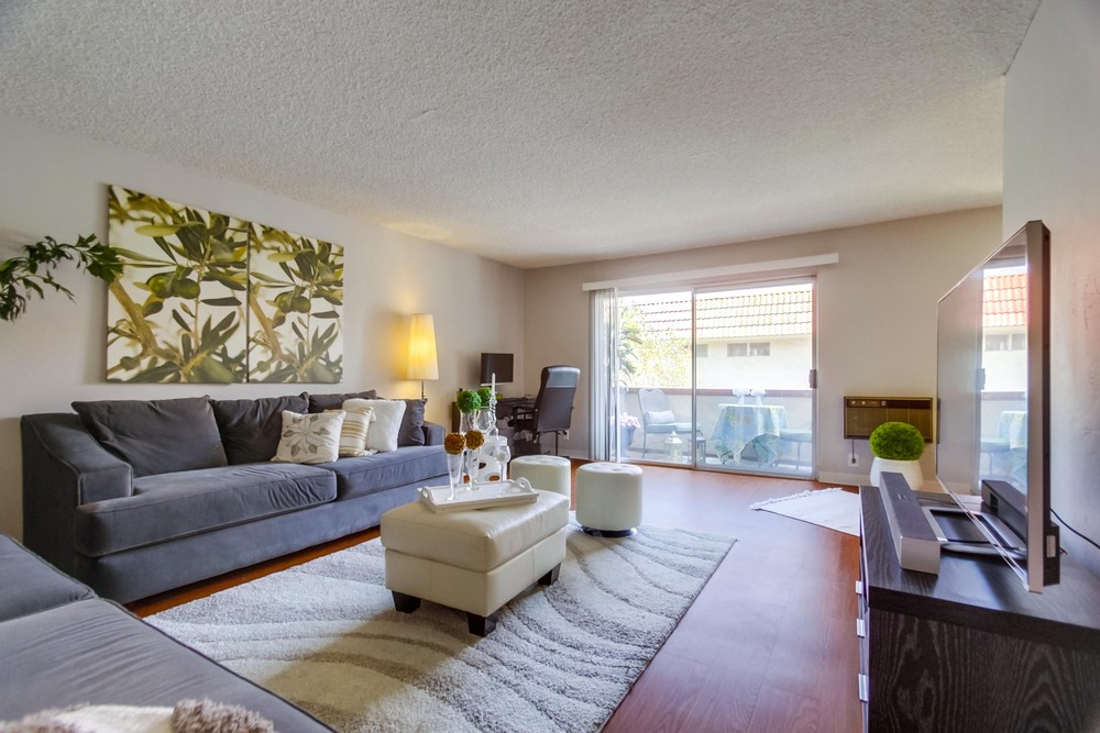 Virtual tour photo 10 of 38 for 8609 Lake Murray Blvd