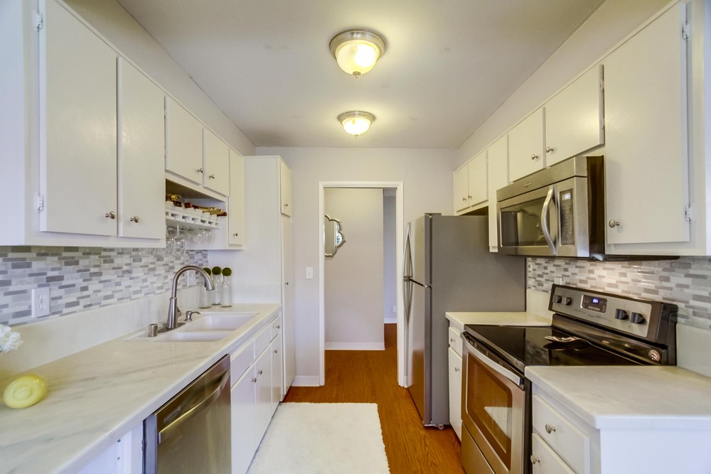 Virtual tour photo 18 of 38 for 8609 Lake Murray Blvd