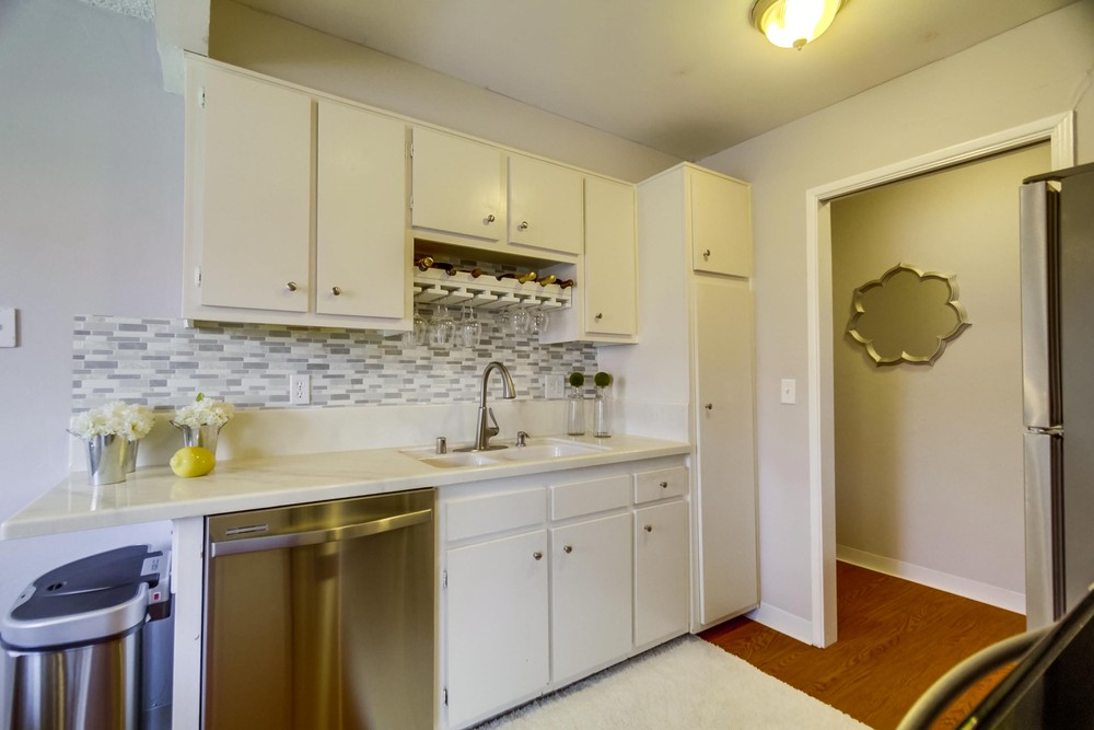 Virtual tour photo 19 of 38 for 8609 Lake Murray Blvd