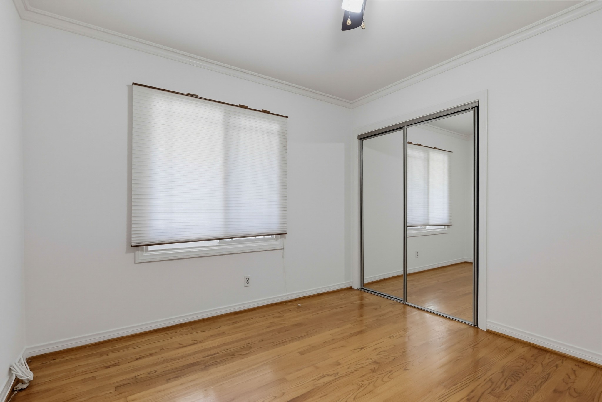 Virtual tour photo 25 of 49 for 861 Roxanne Ave