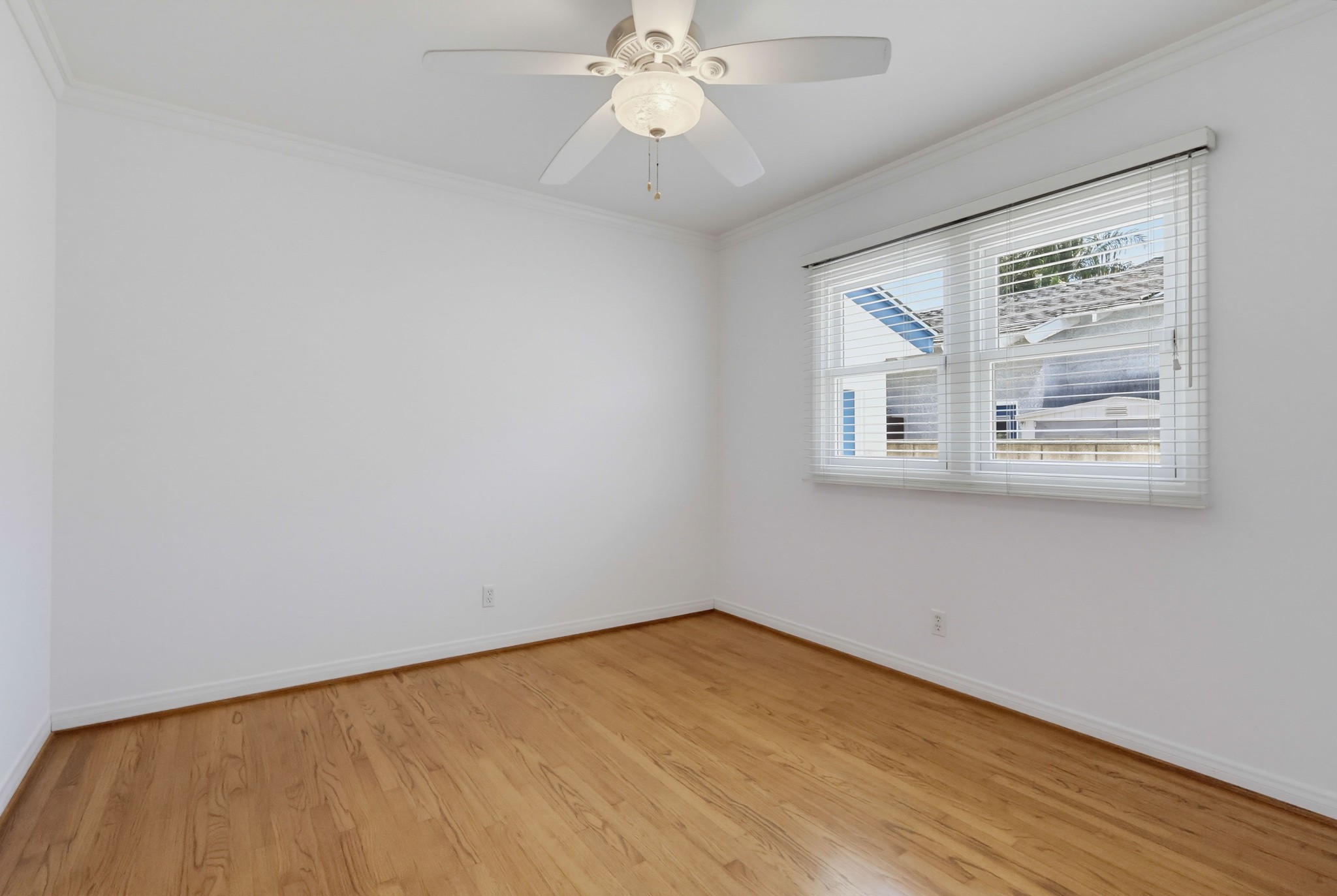 Virtual tour photo 29 of 49 for 861 Roxanne Ave