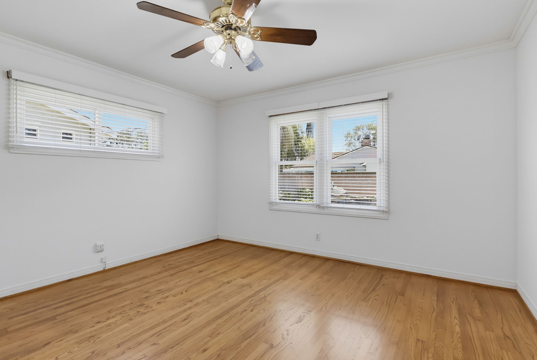 Virtual tour photo 32 of 49 for 861 Roxanne Ave