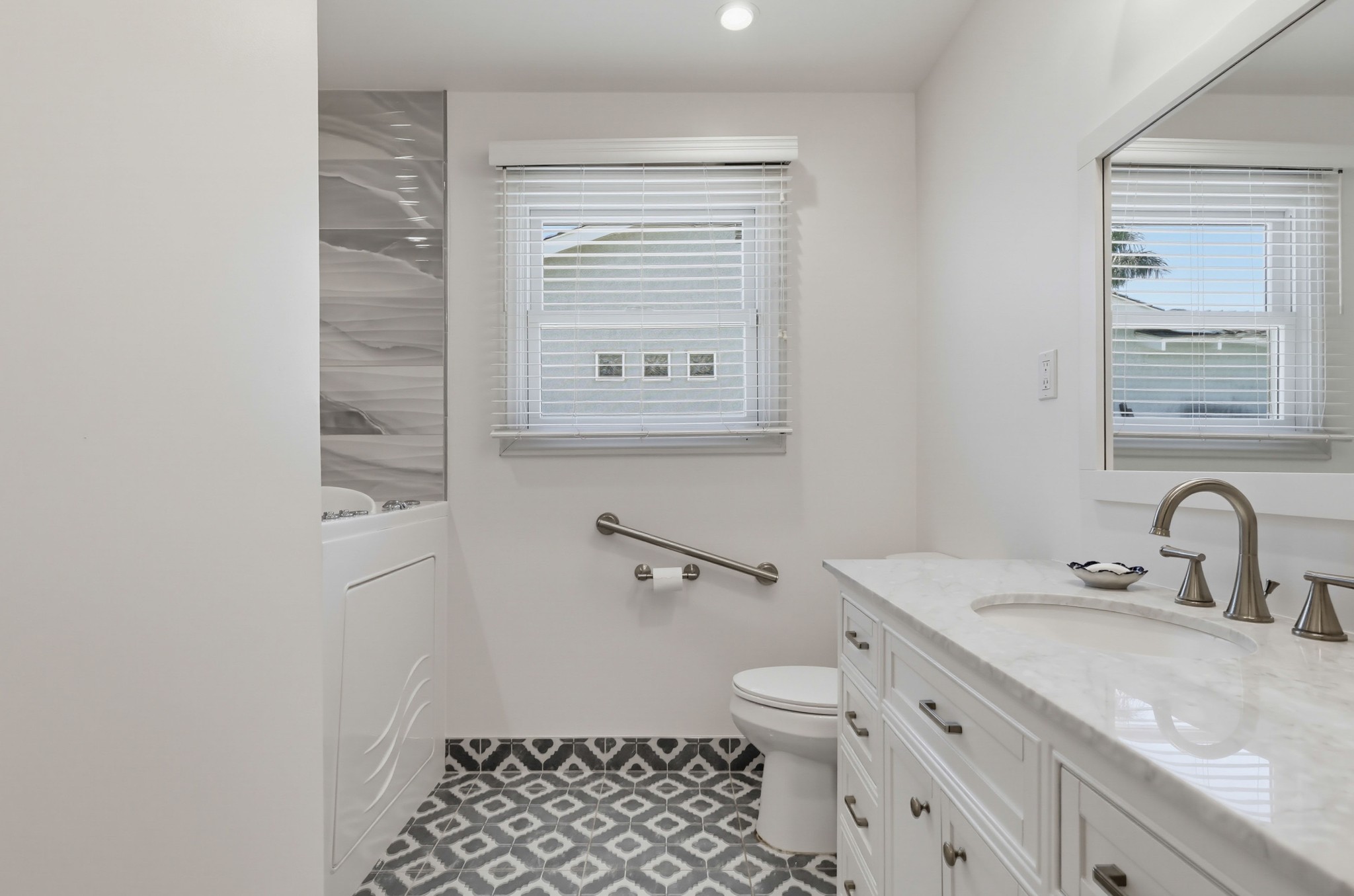 Virtual tour photo 34 of 49 for 861 Roxanne Ave