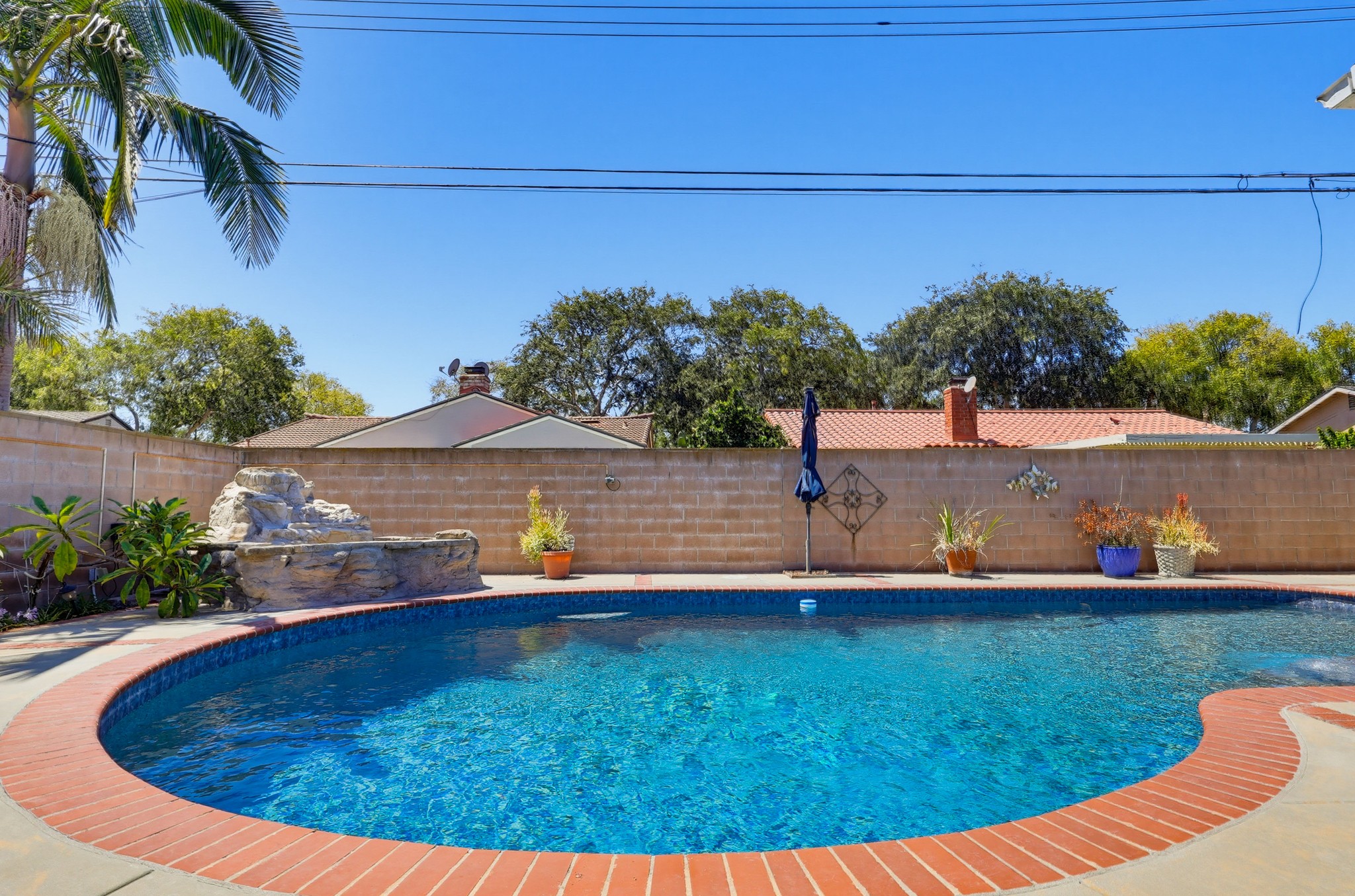 Virtual tour photo 46 of 49 for 861 Roxanne Ave