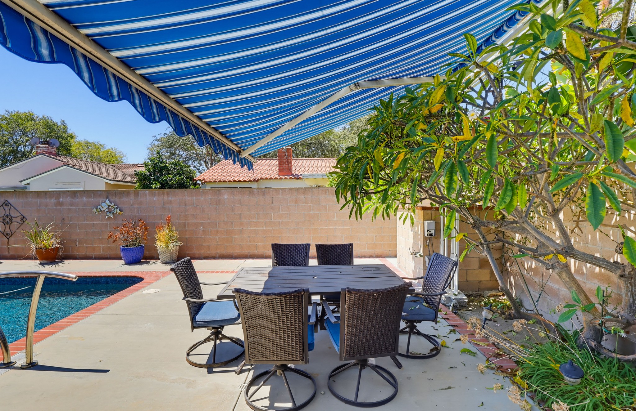 Virtual tour photo 49 of 49 for 861 Roxanne Ave