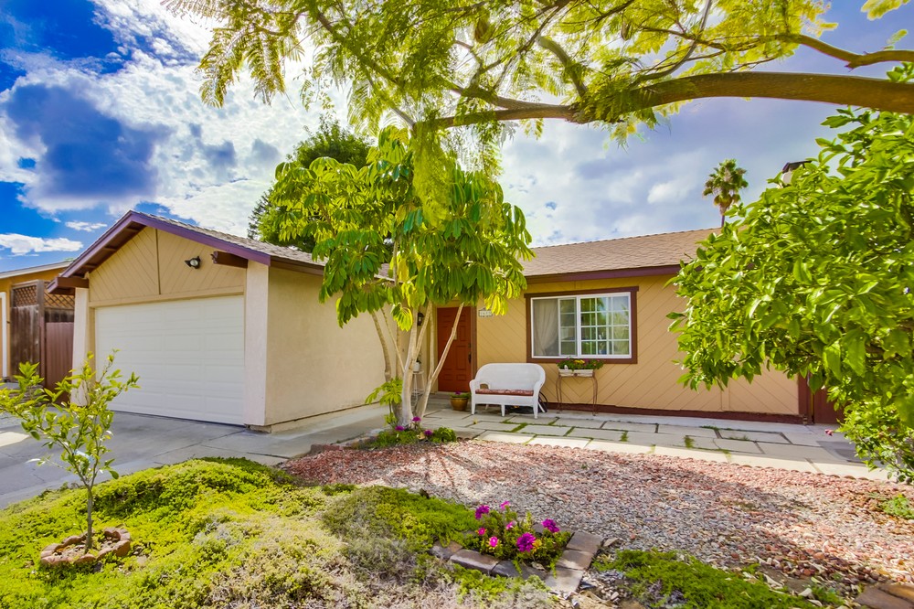 Virtual tour photo 5 of 53 for 8613 Bennington Street