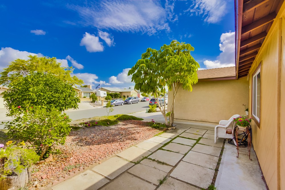 Virtual tour photo 8 of 53 for 8613 Bennington Street