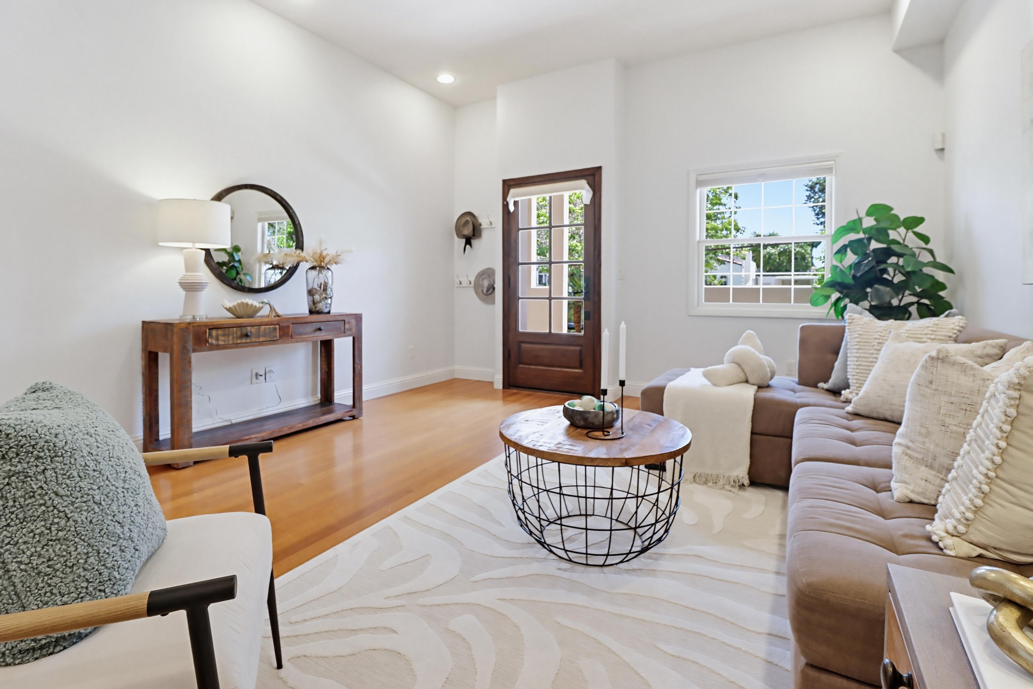 Virtual tour photo 10 of 64 for 862 G Ave